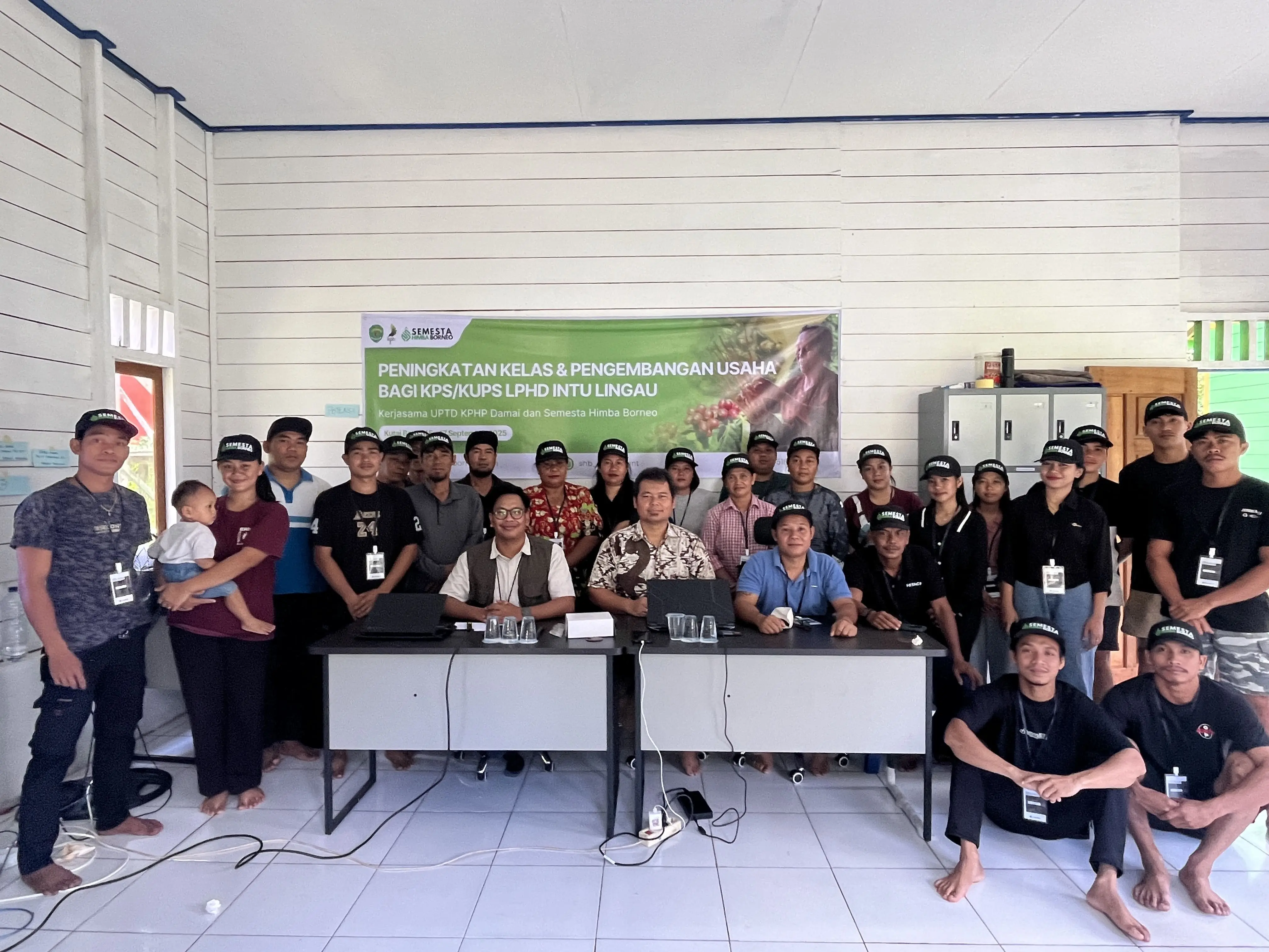 Pelatihan Peningkatan Kelas dan Pengembangan Usaha bagi KUPS LPHD Baras Bulaw - Kampung Intu Lingau